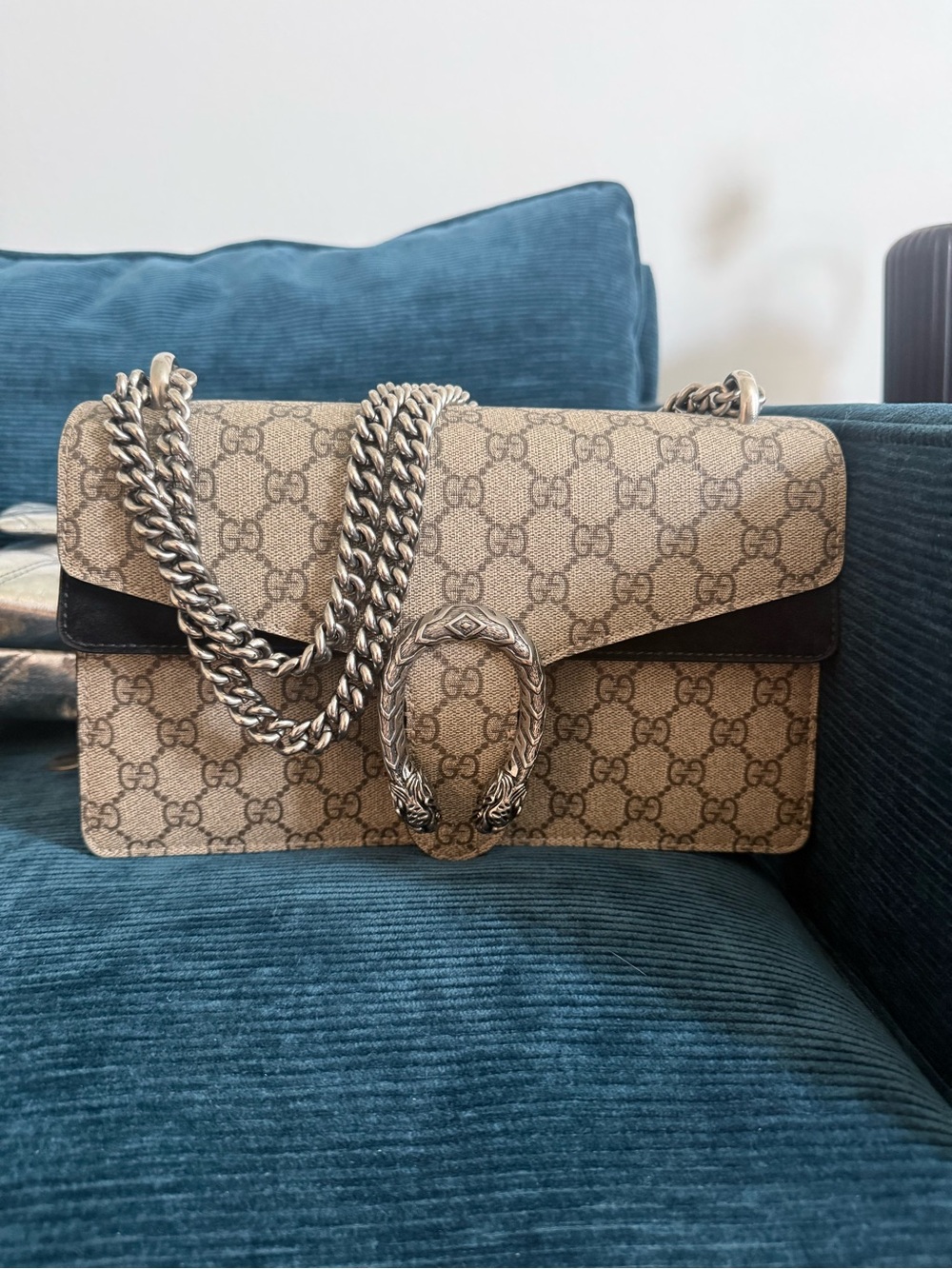 Gucci Beige GG Supreme Dionysus Shoulder Bag with Silver Hardware